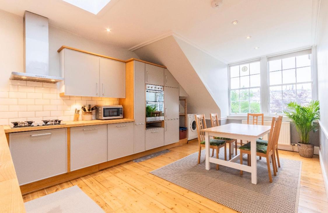 New Town Apartment With Castle View EDI Exteriér fotografie